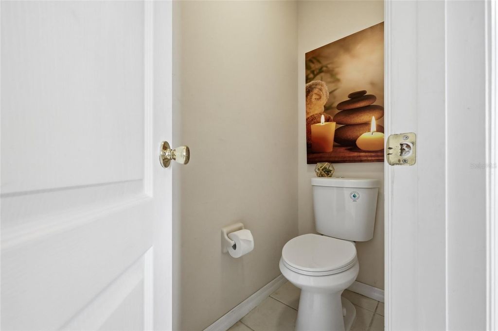 Image 17 of property listing at 5007 BELLTHORN DRIVE, Orlando, FL 32837