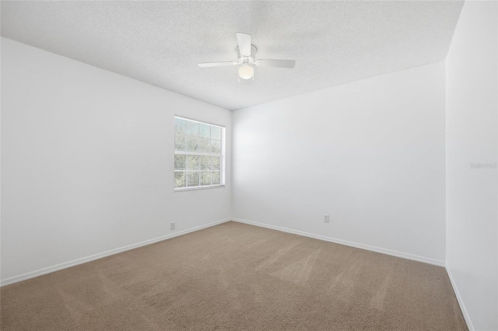 Image 18 of property listing at 5007 BELLTHORN DRIVE, Orlando, FL 32837