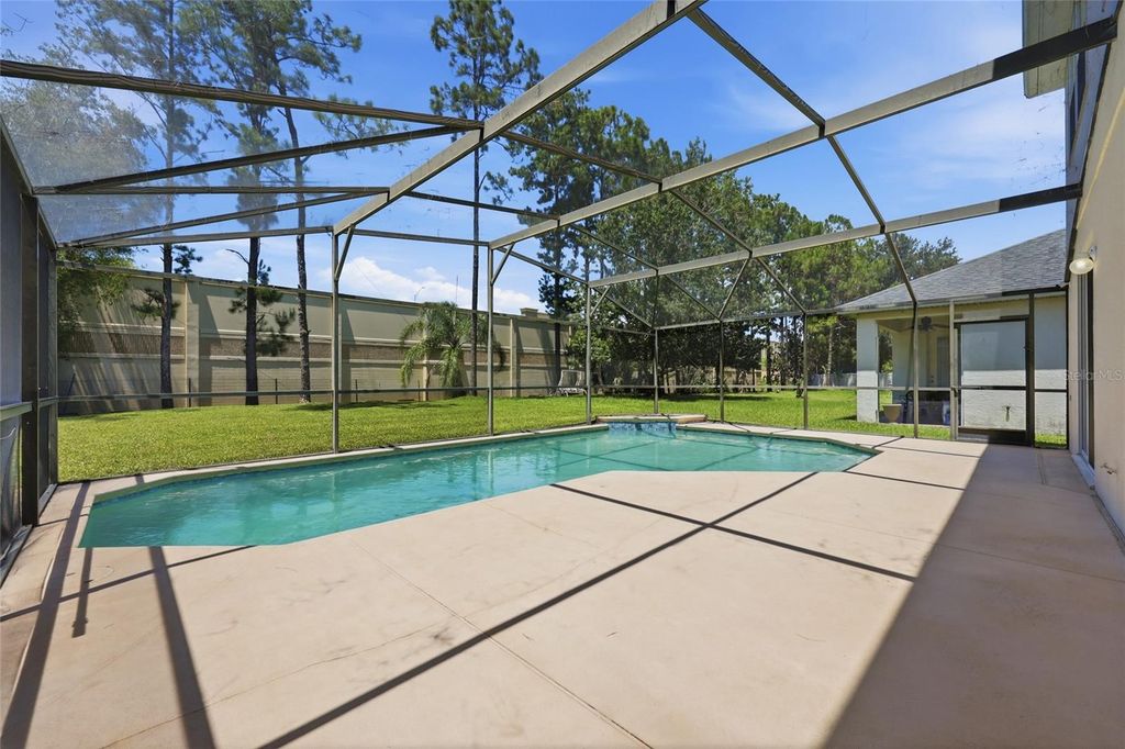 Image 22 of property listing at 5007 BELLTHORN DRIVE, Orlando, FL 32837