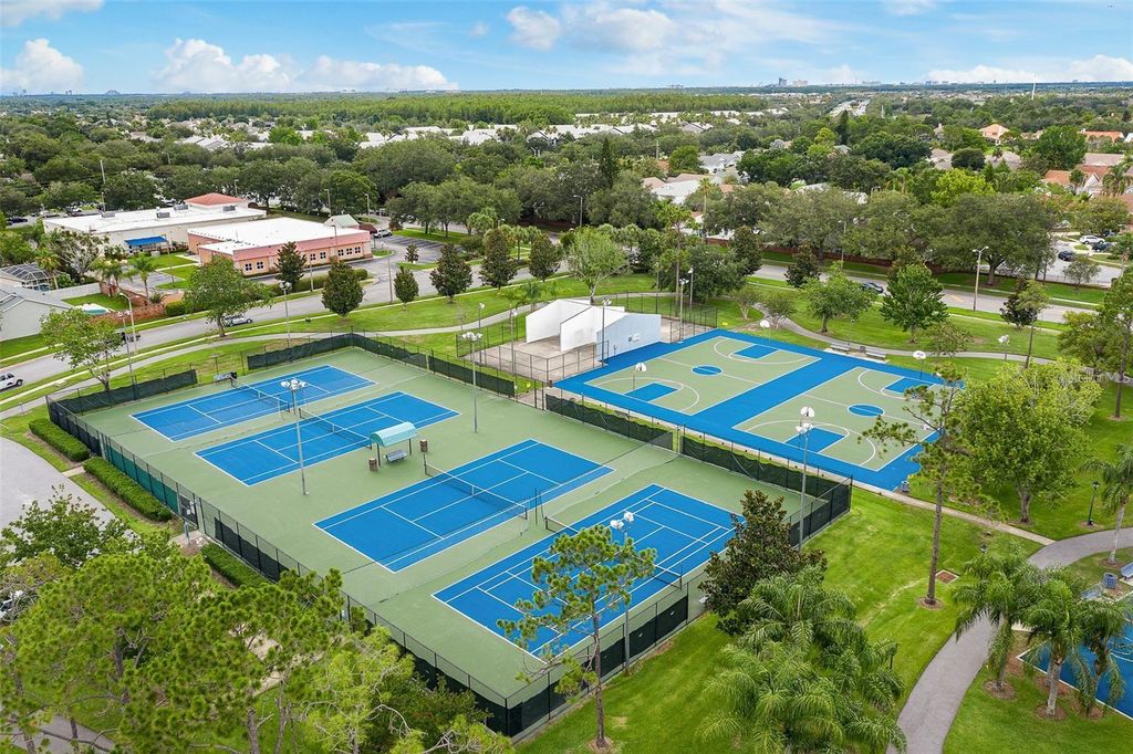 Image 31 of property listing at 5007 BELLTHORN DRIVE, Orlando, FL 32837