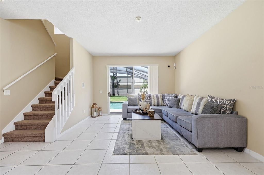 Image 7 of property listing at 5007 BELLTHORN DRIVE, Orlando, FL 32837