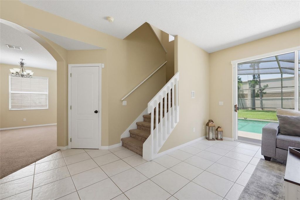 Image 9 of property listing at 5007 BELLTHORN DRIVE, Orlando, FL 32837