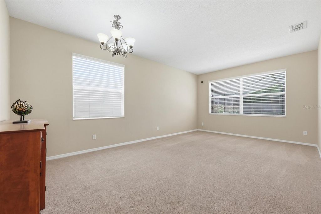 Image 10 of property listing at 5007 BELLTHORN DRIVE, Orlando, FL 32837