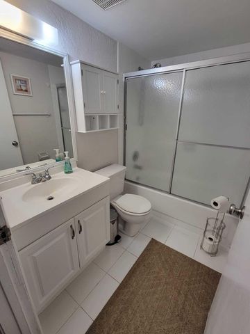 632 Trace Circle 102, Deerfield Beach, FL 33441