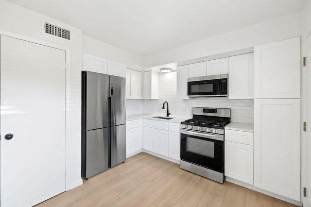 806 E 13th ST 104, Georgetown, TX 78626