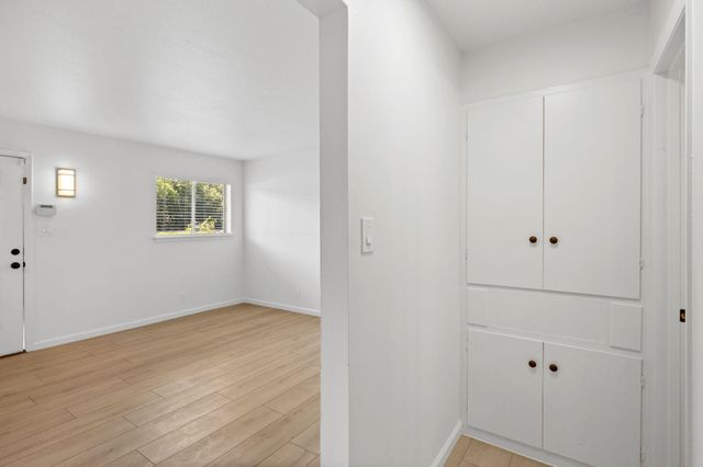806 E 13th ST 104, Georgetown, TX 78626