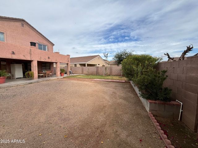 10527 W PAPAGO Street, Tolleson, AZ 85353