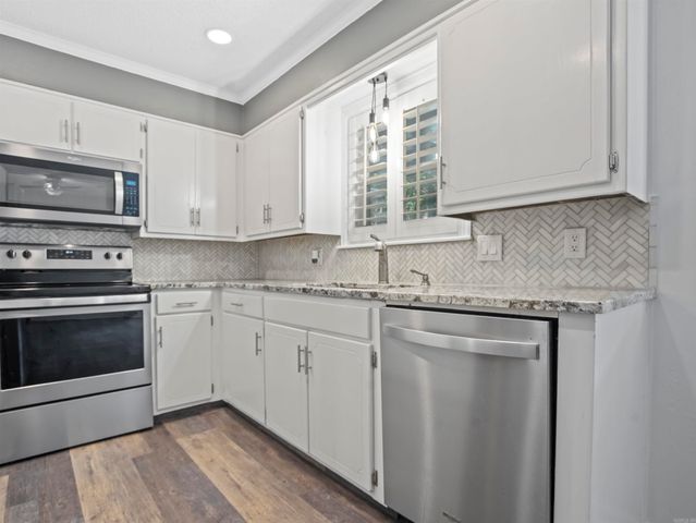 2 Jerez Ln., Hot Springs Village, AR 71909