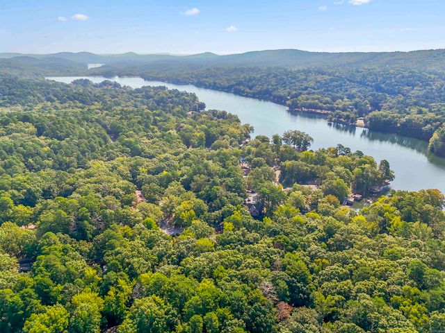 2 Jerez Ln., Hot Springs Village, AR 71909