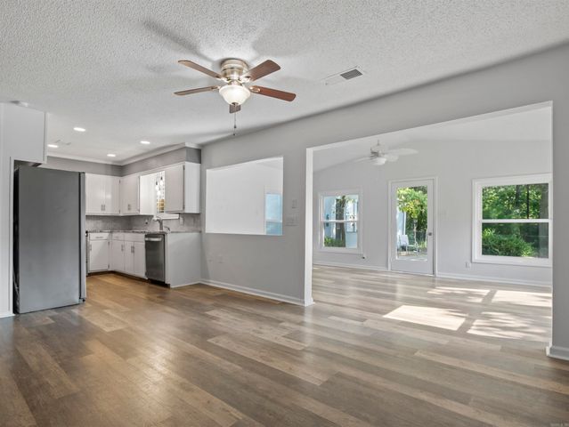 2 Jerez Ln., Hot Springs Village, AR 71909