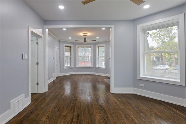 4626 W Monroe Street, Chicago, IL 60644