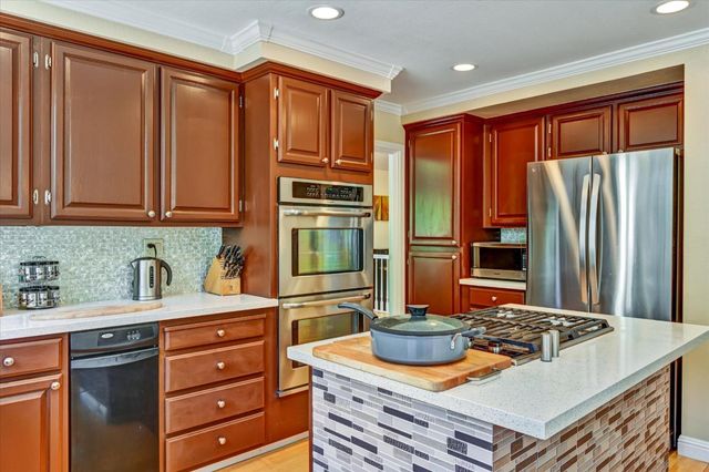 5065 Muirwood Drive, Pleasanton, CA 94588