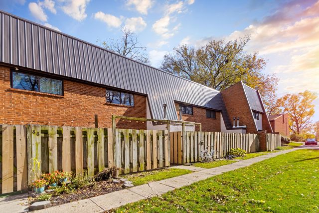 89 Lancelot Lane, Westerville, OH 43081