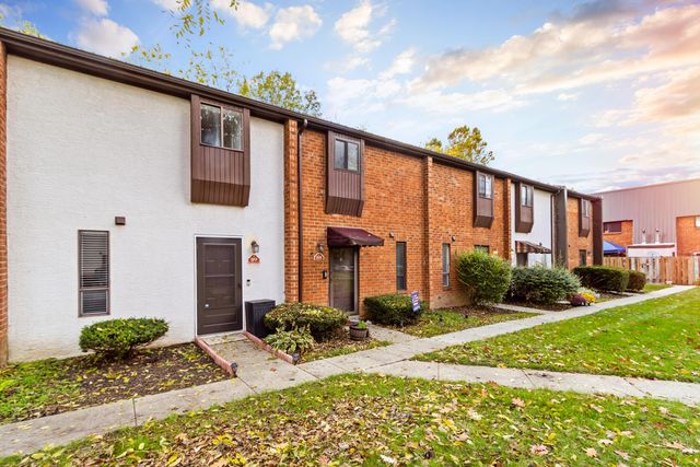 89 Lancelot Lane, Westerville, OH 43081