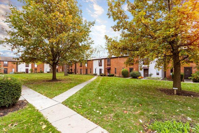 89 Lancelot Lane, Westerville, OH 43081