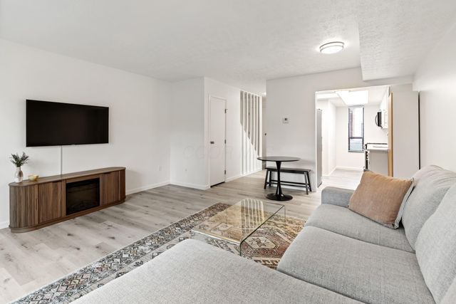 89 Lancelot Lane, Westerville, OH 43081