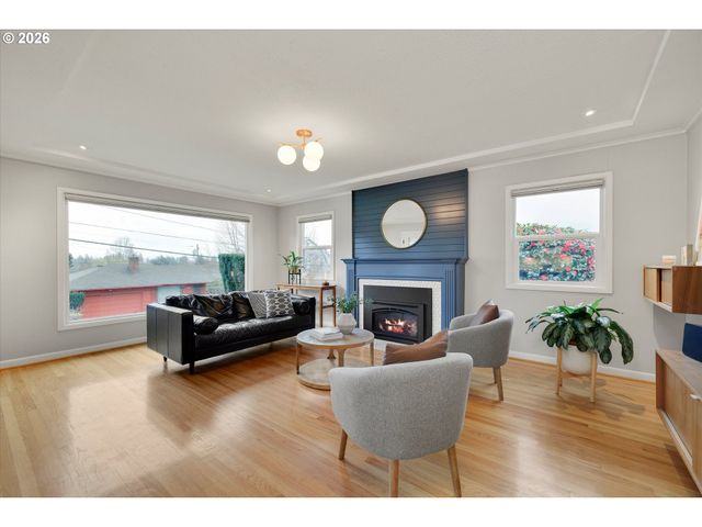 4145 Se KNAPP St, Portland, OR 97202