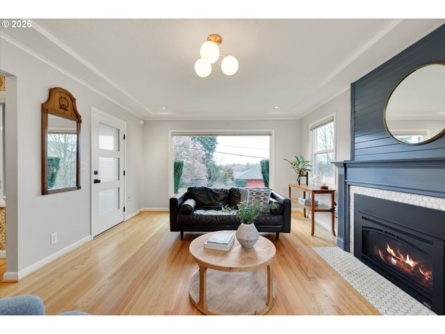 4145 Se KNAPP St, Portland, OR 97202