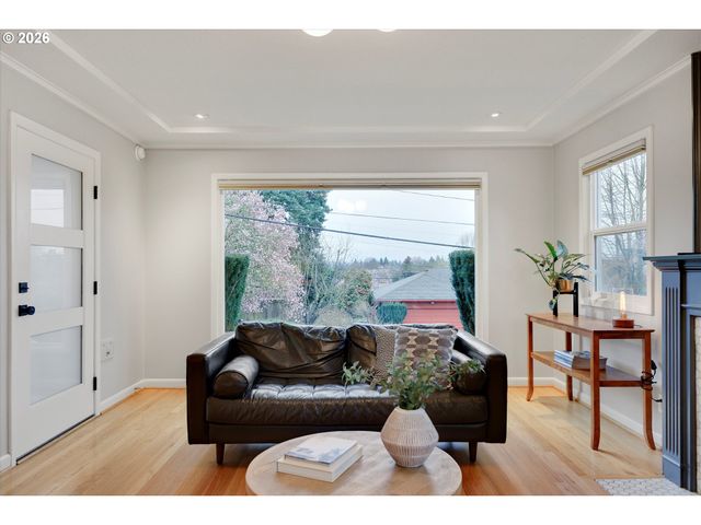 4145 Se KNAPP St, Portland, OR 97202