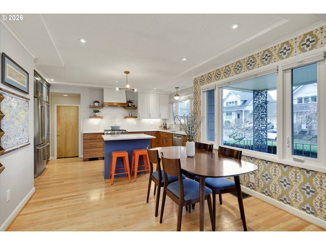 4145 Se KNAPP St, Portland, OR 97202