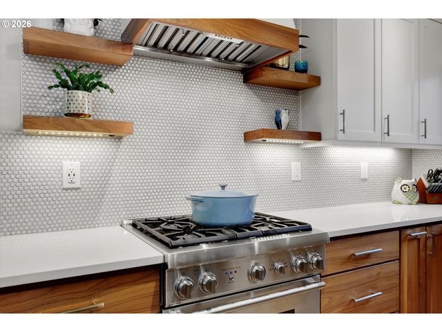 4145 Se KNAPP St, Portland, OR 97202