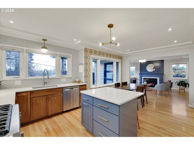 4145 Se KNAPP St, Portland, OR 97202