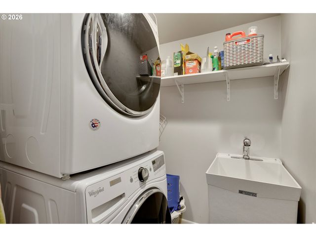 4145 Se KNAPP St, Portland, OR 97202