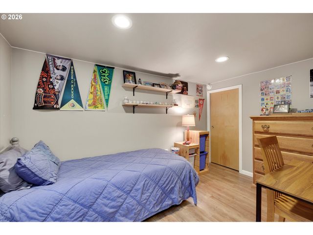 4145 Se KNAPP St, Portland, OR 97202