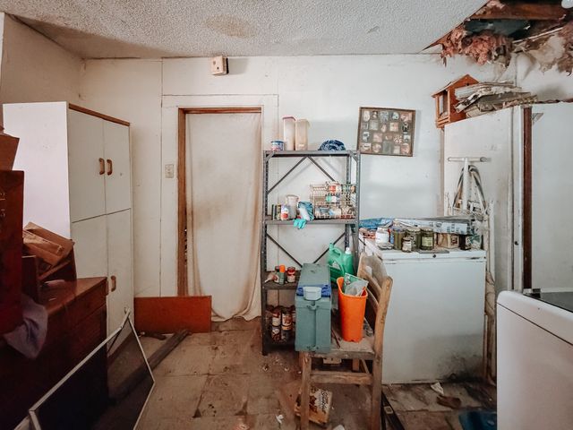 103 S Sinclair Avenue, Kerens, TX 75144