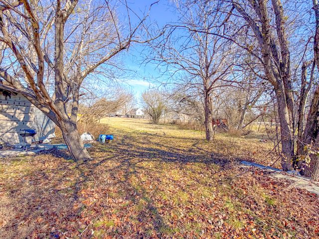 103 S Sinclair Avenue, Kerens, TX 75144