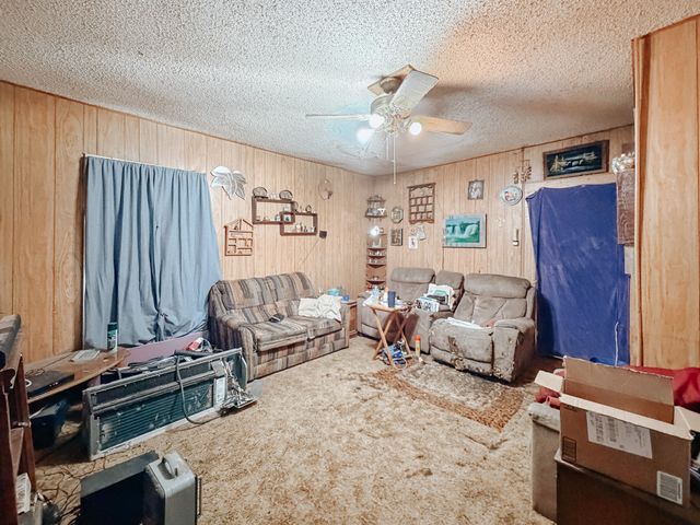 103 S Sinclair Avenue, Kerens, TX 75144