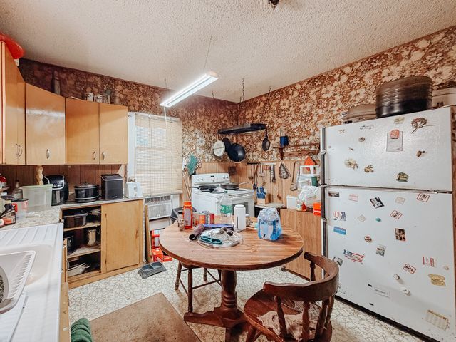 103 S Sinclair Avenue, Kerens, TX 75144