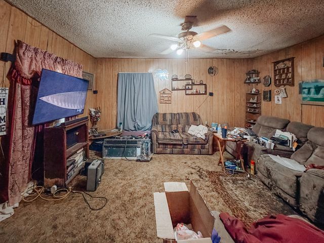 103 S Sinclair Avenue, Kerens, TX 75144