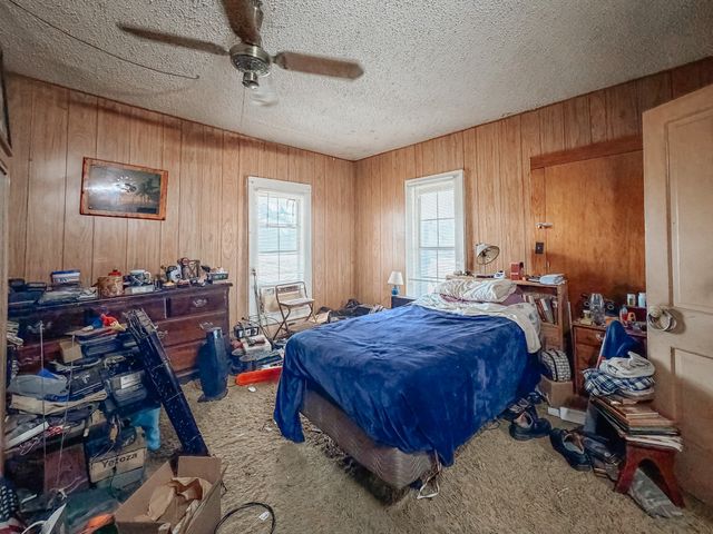 103 S Sinclair Avenue, Kerens, TX 75144