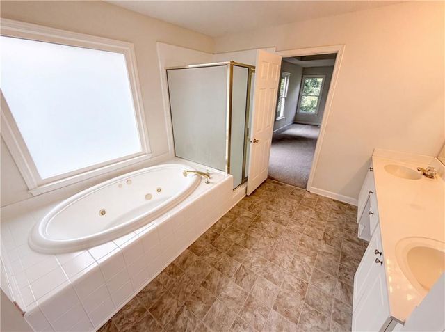 1001 Parkland Run SE, Smyrna, GA 30082