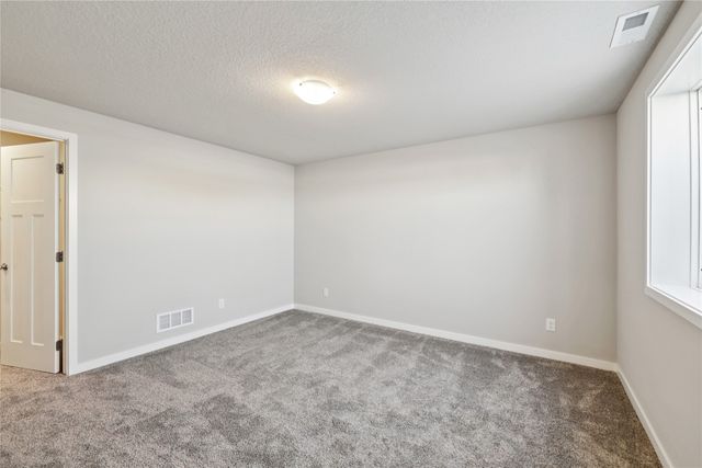 1465 NW Bull Run Court, Waukee, IA 50263