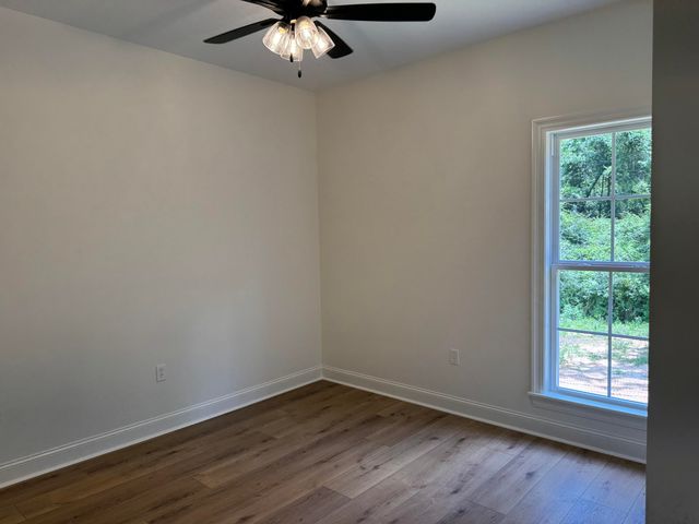 2189 Old Highway 24, Hattiesburg, MS 39402