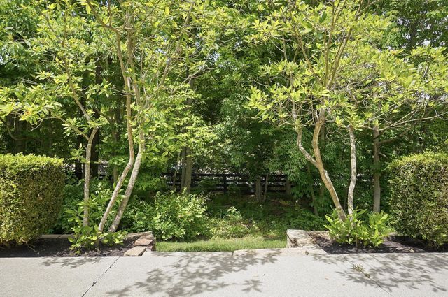 696 Tree Bend Court, Westerville, OH 43082
