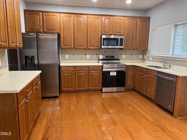 290 Joshua Glen Lane, Cary, NC 27519