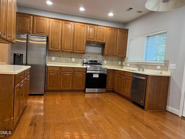 290 Joshua Glen Lane, Cary, NC 27519