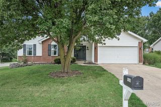 4084 Ramona Lane, St Charles, MO 63304