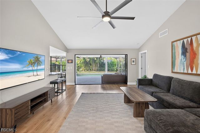 693 Astarias CIR, Fort Myers, FL 33919