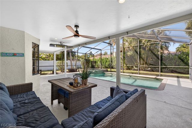 693 Astarias CIR, Fort Myers, FL 33919