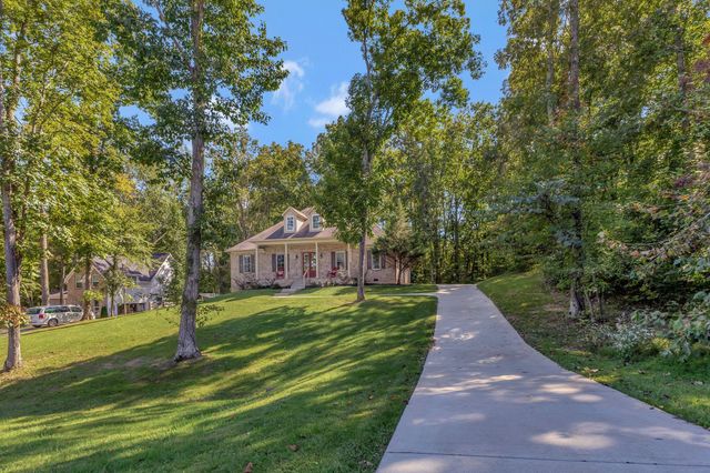 108 Brook Hollow Ct, Bon Aqua, TN 37025