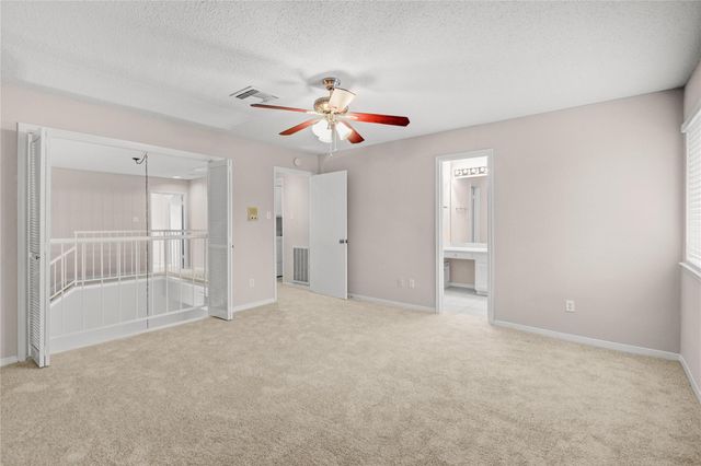 1112 Bering Drive 68, Houston, TX 77057