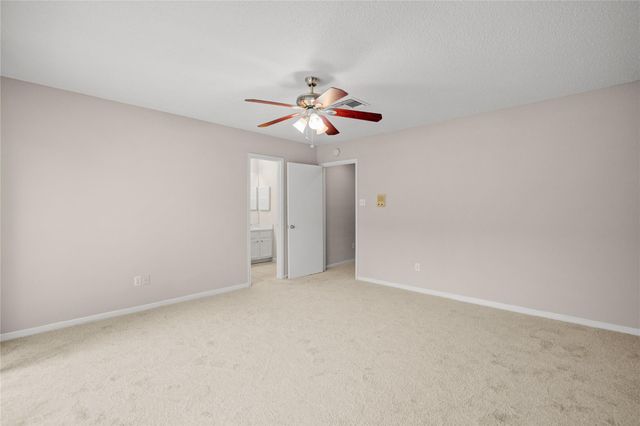 1112 Bering Drive 68, Houston, TX 77057