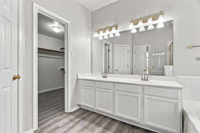 1033 Suffolk Lane, Cedar Hill, TX 75104