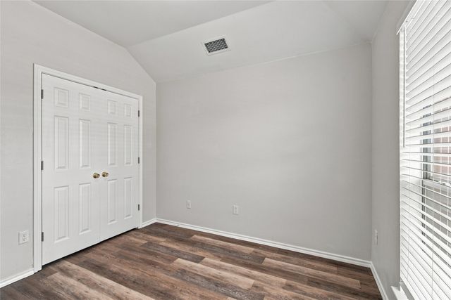 1033 Suffolk Lane, Cedar Hill, TX 75104