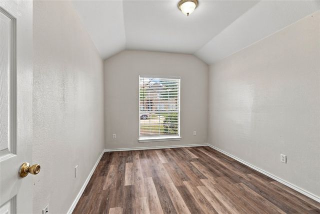 1033 Suffolk Lane, Cedar Hill, TX 75104