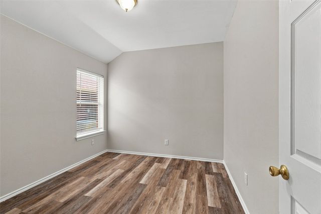 1033 Suffolk Lane, Cedar Hill, TX 75104